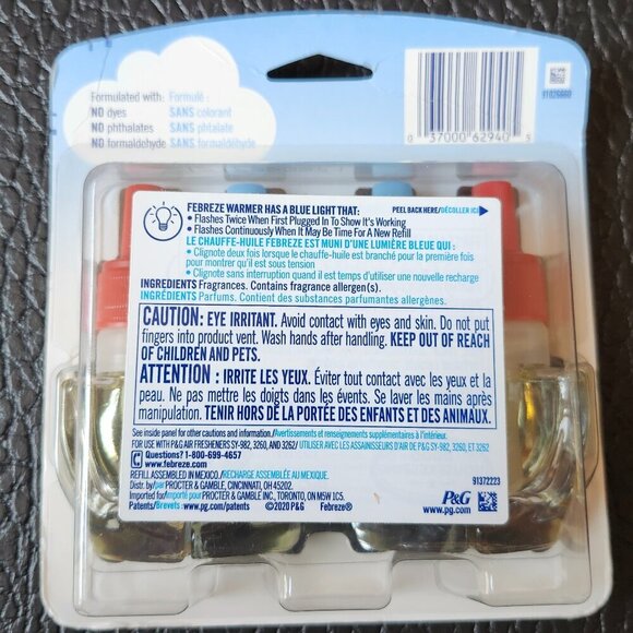 LIMITED EDITION febreze PLUG Fresh Twist Cranberry Scented Oil Refills BNIP - Picture 3 of 4